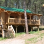 Queen cabin with full kitchen and 3 twin beds